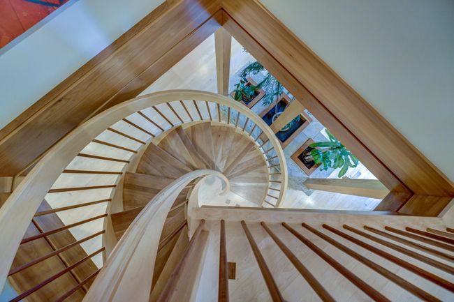 Custom York spiral staircase | Image 48