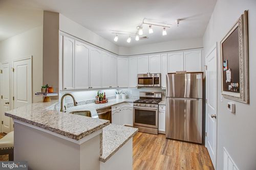 110-500 Belmont Bay Dr, WOODBRIDGE, VA, 22191-5446 | Card Image