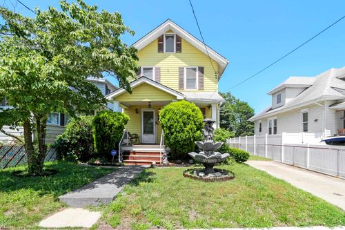 18 Walnut Ave, Pleasantville, NJ, 08232-1564 | Card Image