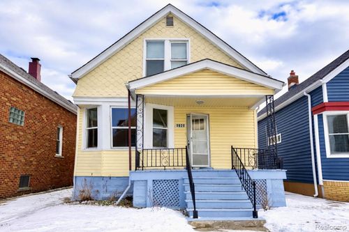 1928 Yemans St, Hamtramck, MI, 48212-3243 | Card Image