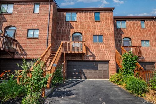 418 Lakefront Blvd, Buffalo, NY, 14202-4322 | Card Image