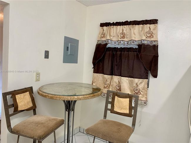APT-311M - 2840 Somerset Dr, Condo with 1 bedrooms, 2 bathrooms and null parking in Lauderdale Lakes FL | Image 8