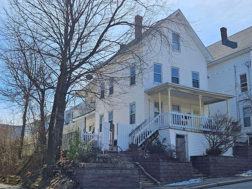 apt-2-40 Putnam St, Manchester, NH, 03102-4078 | Card Image