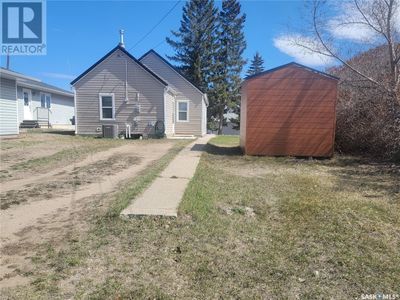 4908 Leader St, House other with 2 bedrooms, 1 bathrooms and null parking in Macklin SK | Image 3