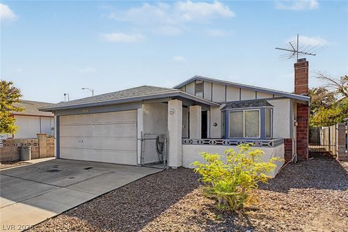 2112 Cameron St, Las Vegas, NV, 89102-3526 | Card Image