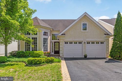 31 Aristotle Way, EAST WINDSOR, NJ, 08512-2551 | Card Image