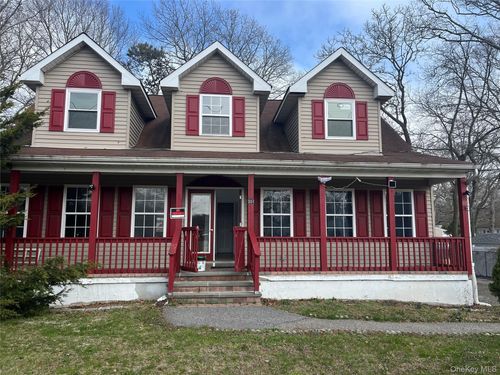 301 WILLIAM FLOYD PKY William Floyd Parkway, Brookhaven, NY, 11967 | Card Image