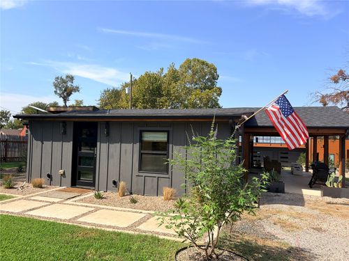 203 Evans St, Bridgeport, TX, 76426-4323 | Card Image