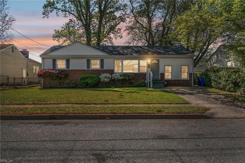 6419 Grimes Ave, Norfolk, VA, 23518-5222 | Card Image