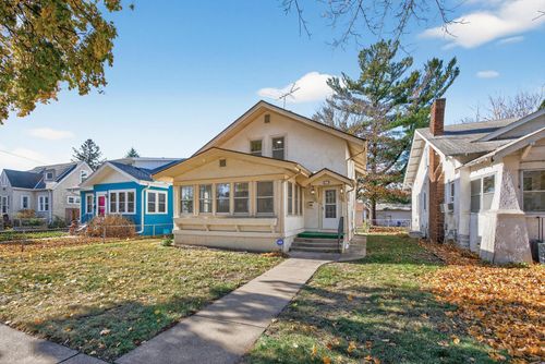 3112 37th Ave S, Minneapolis, MN, 55406-2135 | Card Image