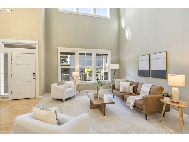 23073 Bland Cir, House other with 5 bedrooms, 3 bathrooms and 3 parking in West Linn OR | Image 8
