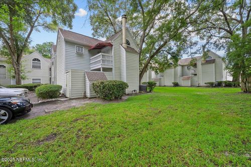 j-8-2300 Twelve Oaks Dr, Orange Park, FL, 32065-9021 | Card Image