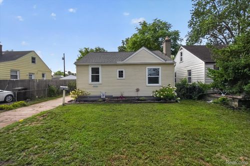 35259 Currier St, Wayne, MI, 48184-2347 | Card Image