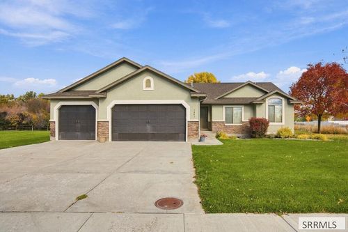 3483 E Pheasant Grove Dr, Idaho Falls, ID, 83401-4788 | Card Image