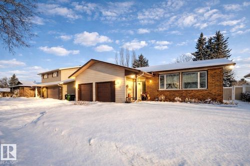 17 Austin Cres, St Albert, AB, T8N3B4 | Card Image