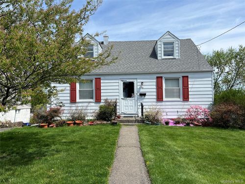 64 Kathwood Rd, Yonkers, NY, 10710-1004 | Card Image