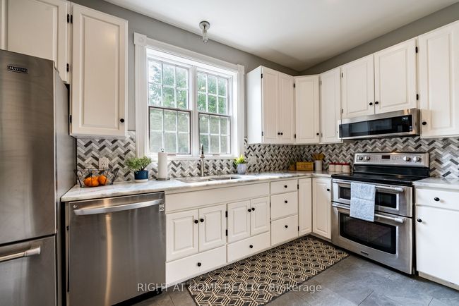 700 Myrtle Rd W, House other with 4 bedrooms, 3 bathrooms and 6 parking in Ashburn ON | Image 10