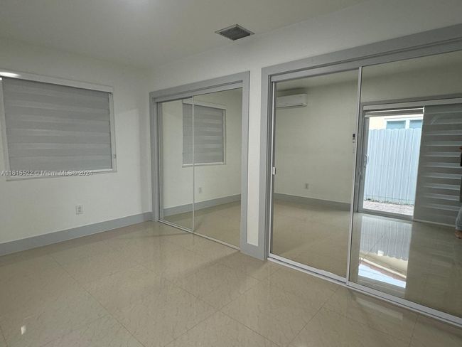 EFFICIENCY - 1370 W 84 Th St, Home with 1 bedrooms, 1 bathrooms and null parking in Hialeah FL | Image 12
