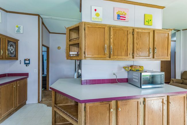 110 N 2 Nd St, House other with 3 bedrooms, 2 bathrooms and null parking in Mount Calm TX | Image 9