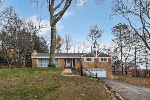 91 Bowstone Rd, Pittsburgh, PA, 15235-5102 | Card Image