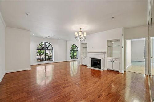 209-2865 Lenox Rd Ne, Atlanta, GA, 30324-2883 | Card Image