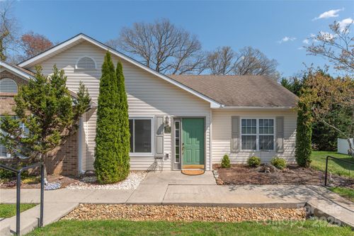 apt-a-104 Kerlee St, Black Mountain, NC, 28711-3673 | Card Image