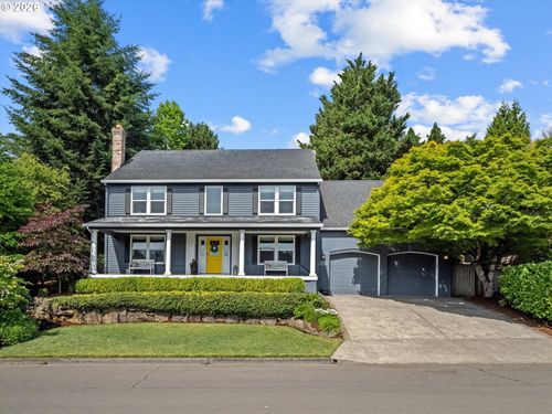 17985 Saint Clair Dr, Lake Oswego, OR, 97034-7584 | Card Image