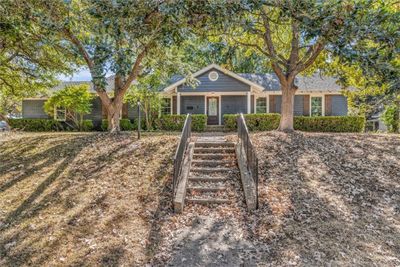 5800 Mount Rockwood Circle, House other with 5 bedrooms, 3 bathrooms and 2 parking in Waco TX | Image 2