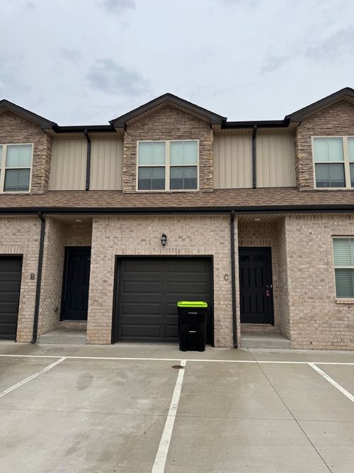 c-295 Smithson Ln, Clarksville, TN, 37040-2176 | Card Image