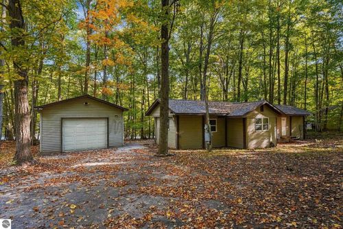 4745 Oakwood Dr, Lake Ann, MI, 49650-9657 | Card Image