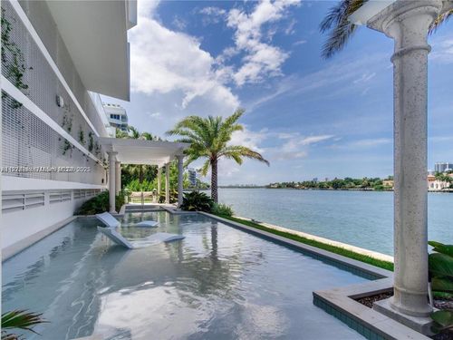 apt-502-9821 E Bay Harbor Dr, Bay Harbor Islands, FL, 33154-1868 | Card Image