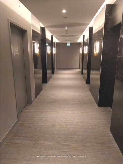 907-950 Portage Parkway, Vaughan, ON, L4K0J7 | Card Image