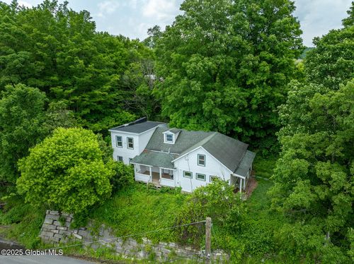 9 Mcdougal Lake Rd, Cossayuna, NY, 12823-2113 | Card Image