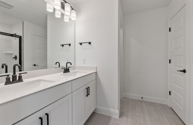 13320 Lapoynor St, House other with 3 bedrooms, 3 bathrooms and null parking in Manor TX | Image 7