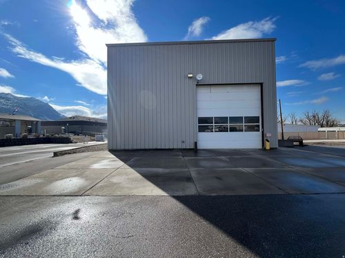 325 E 2000 N, North Ogden, UT, 84414-7207 | Card Image