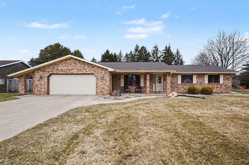 7590 Laurie Ln N, Saginaw, MI, 48609-4942 | Card Image