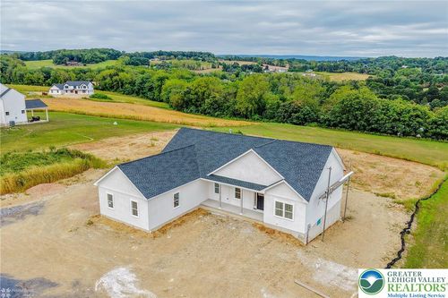 464 Long Lane Rd, Walnutport, PA, 18088 | Card Image