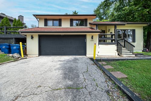 25429 W Cedar Crest Ln, Lake Villa, IL, 60046-9751 | Card Image