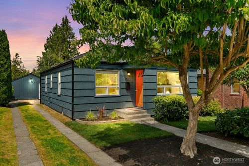 1022 Ne 94th Street, Seattle, WA, 98115 | Card Image
