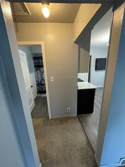 11099 Studebaker Avenue, Warren, MI, 48089 | Card Image