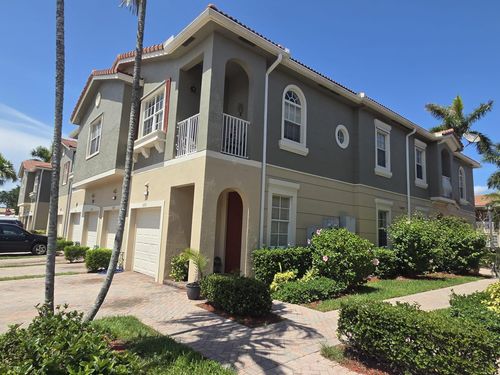 5869 Hampton Hills Blvd, Tamarac, FL, 33321-4181 | Card Image