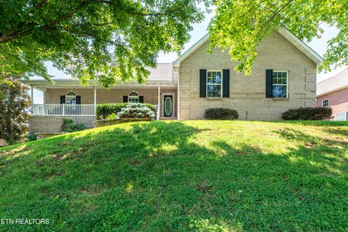 3029 Champions Dr, Maryville, TN, 37801-8664 | Card Image