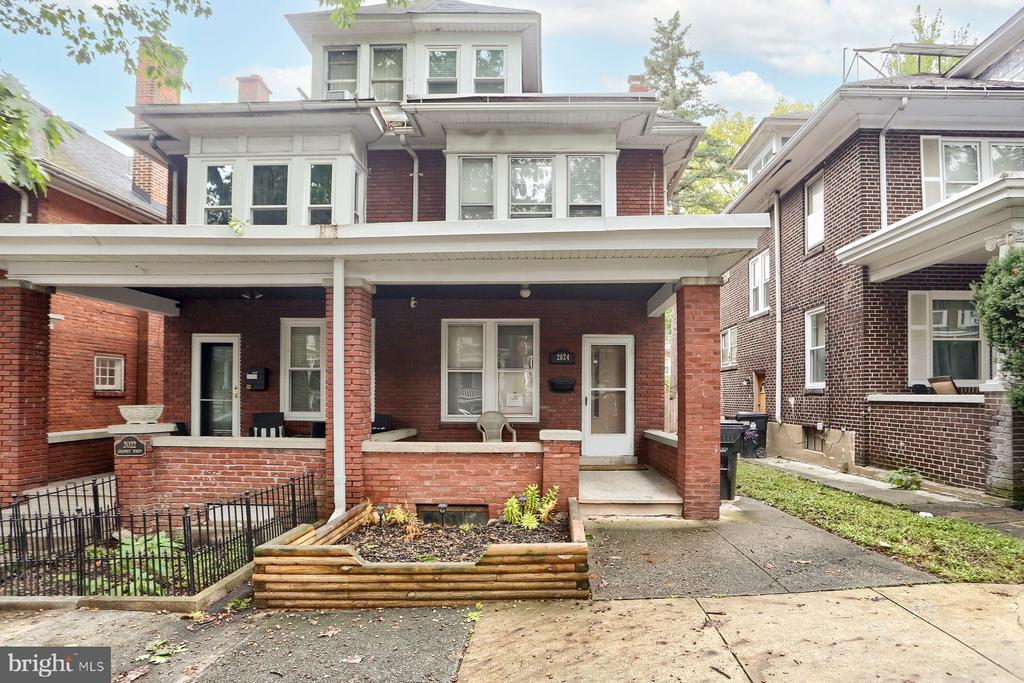 Chestnut St, Harrisburg, PA 17104