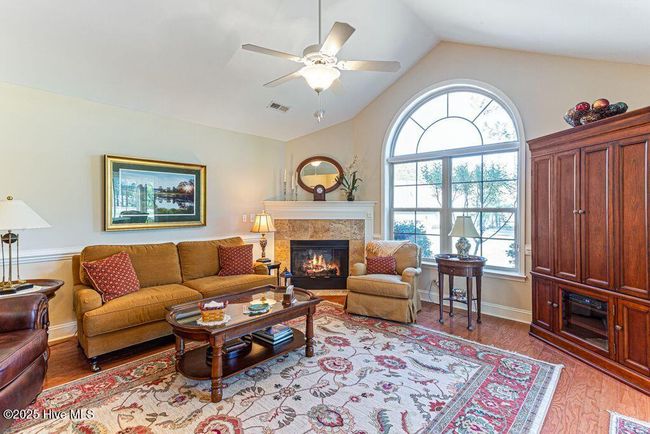 105 W Chelsea Ct, Condo with 2 bedrooms, 2 bathrooms and 2 parking in Southern Pines NC | Image 5