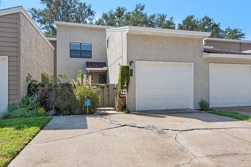 1090 5th Ave, Shalimar, FL, 32579-1986 | Card Image