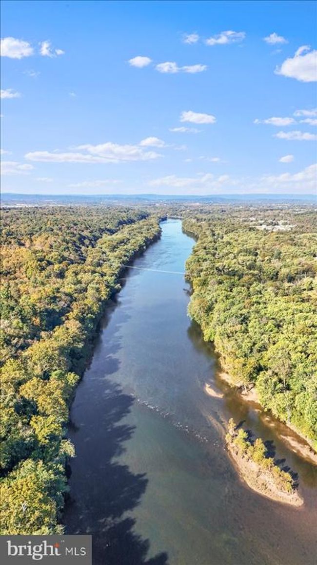 142 Triumphant Way, House other with 5 bedrooms, 4 bathrooms and null parking in FALLING WATERS WV | Image 72