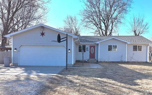 1002 Vine St, Dakota City, NE, 68731-4020 | Card Image