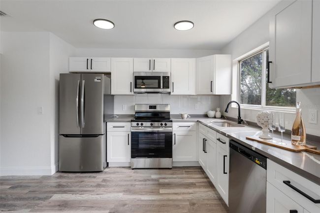 131 Manth Ave, House other with 3 bedrooms, 2 bathrooms and null parking in Cocoa FL | Image 5