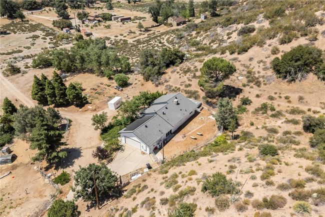 26865 Elizabeth Lake Rd, House other with 2 bedrooms, 2 bathrooms and 2 parking in Lake Hughes CA | Image 60