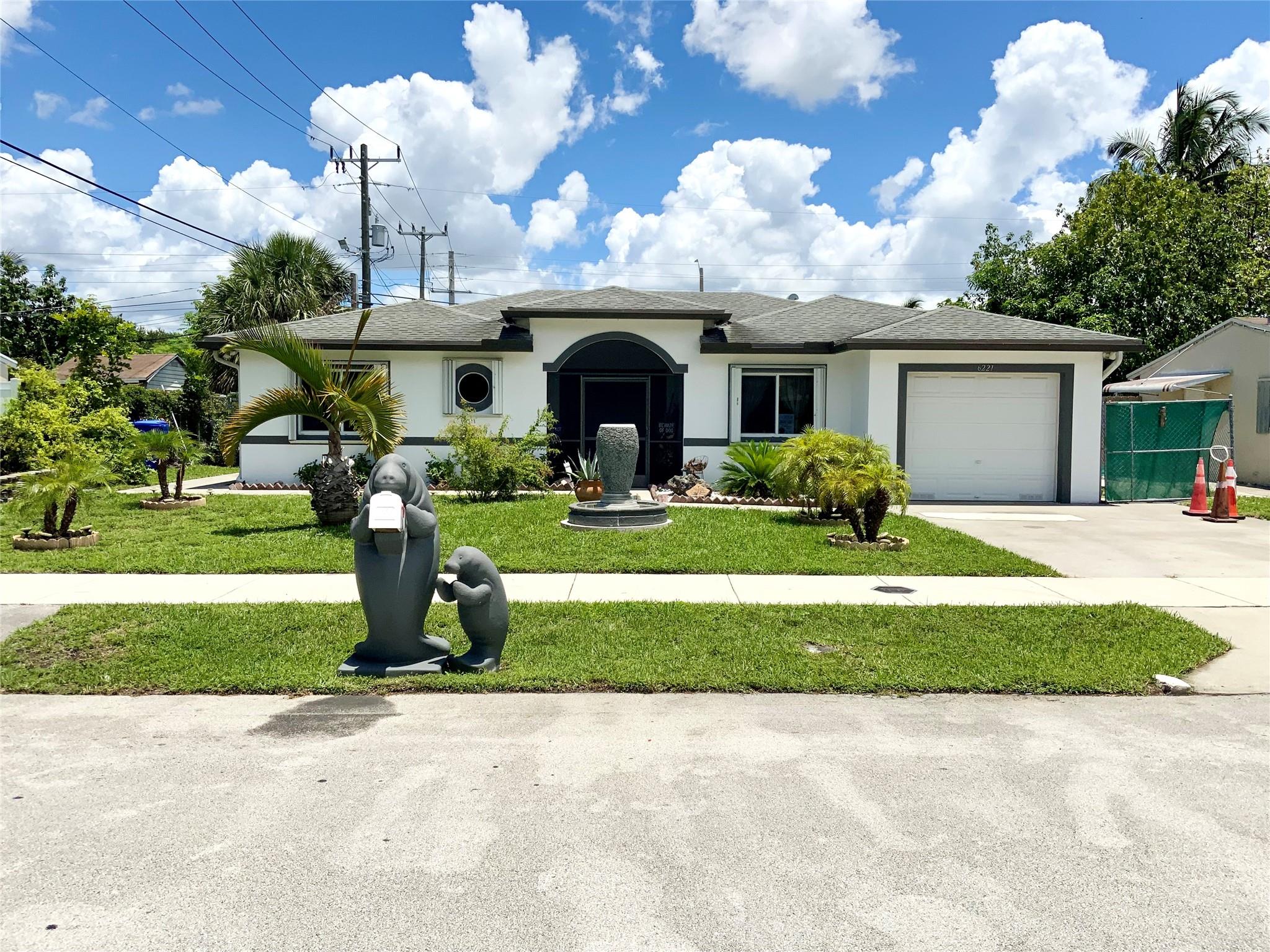 15th Ct, Pompano Beach, FL 33068